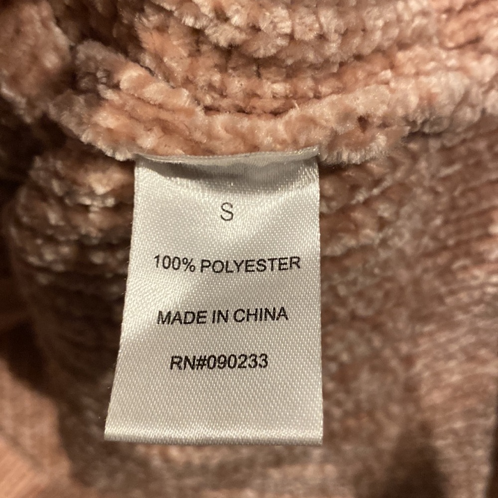 Size: S - Picture 3 of 3